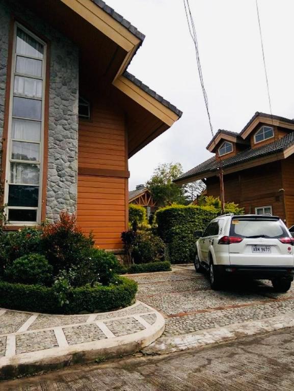 Forest Log Cabin At Camp John Hay Baguio City Esterno foto